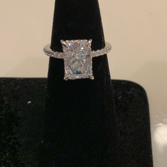 2ct Radiant Cut Ring - Picture 12 of 15